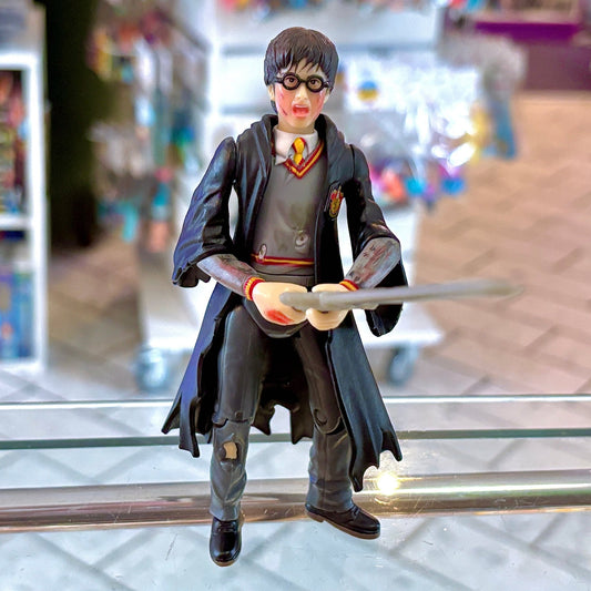 Harry Potter and The Chamber of Secrets: Harry Draws The Sword Action Figure (2002) - PopCultGang