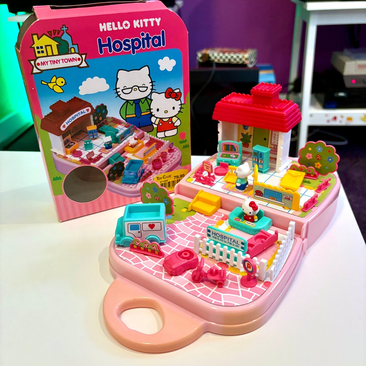 Hello Kitty Playset: Hospital (2000s) - PopCultGang