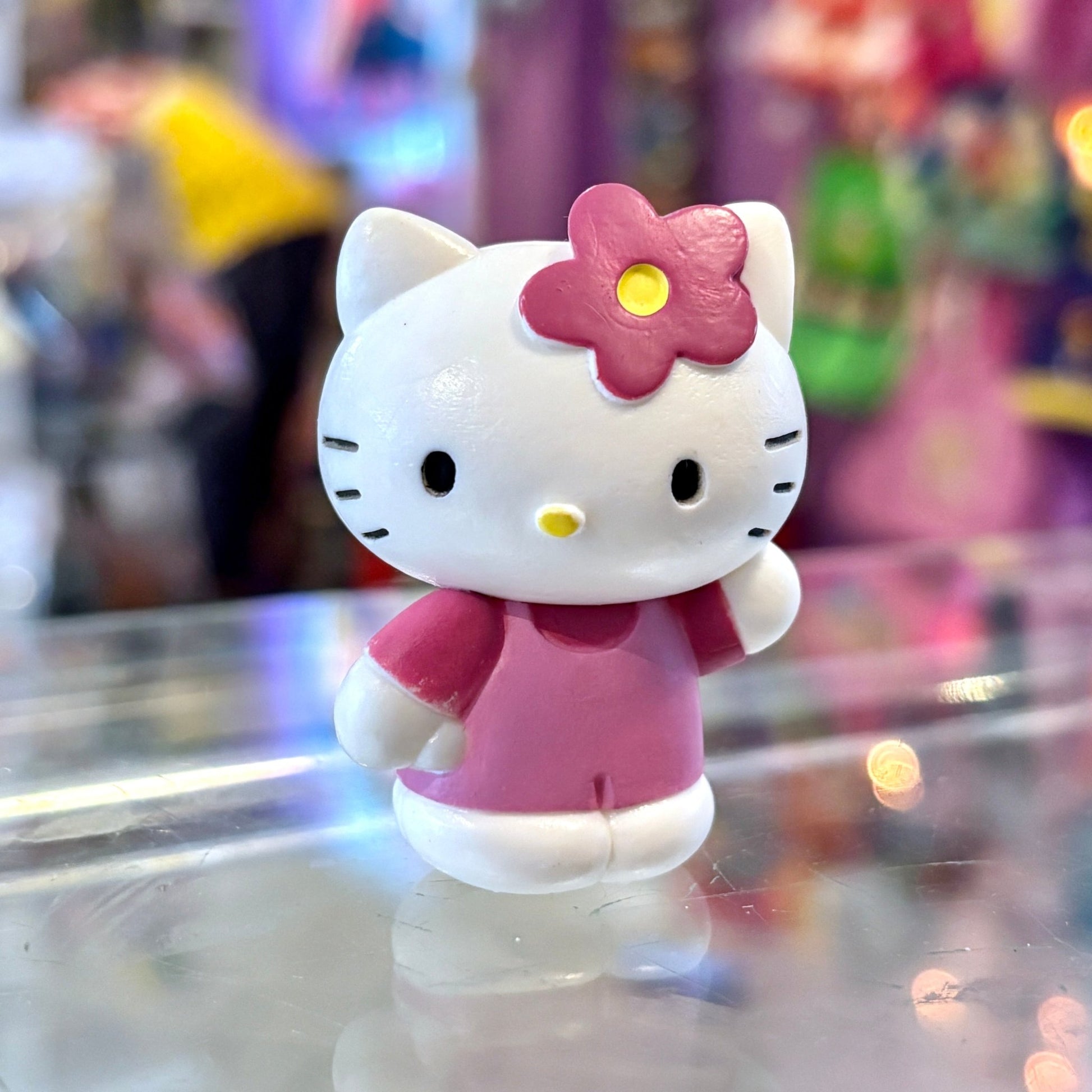 Hello Kitty: Waving Purple Dress PVC Figure (Bully, 2000s) - PopCultGang