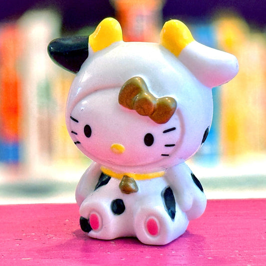 Hello Kitty: Zodiac Signs - Good Luck Cow Mini Figure (2000s) - PopCultGang