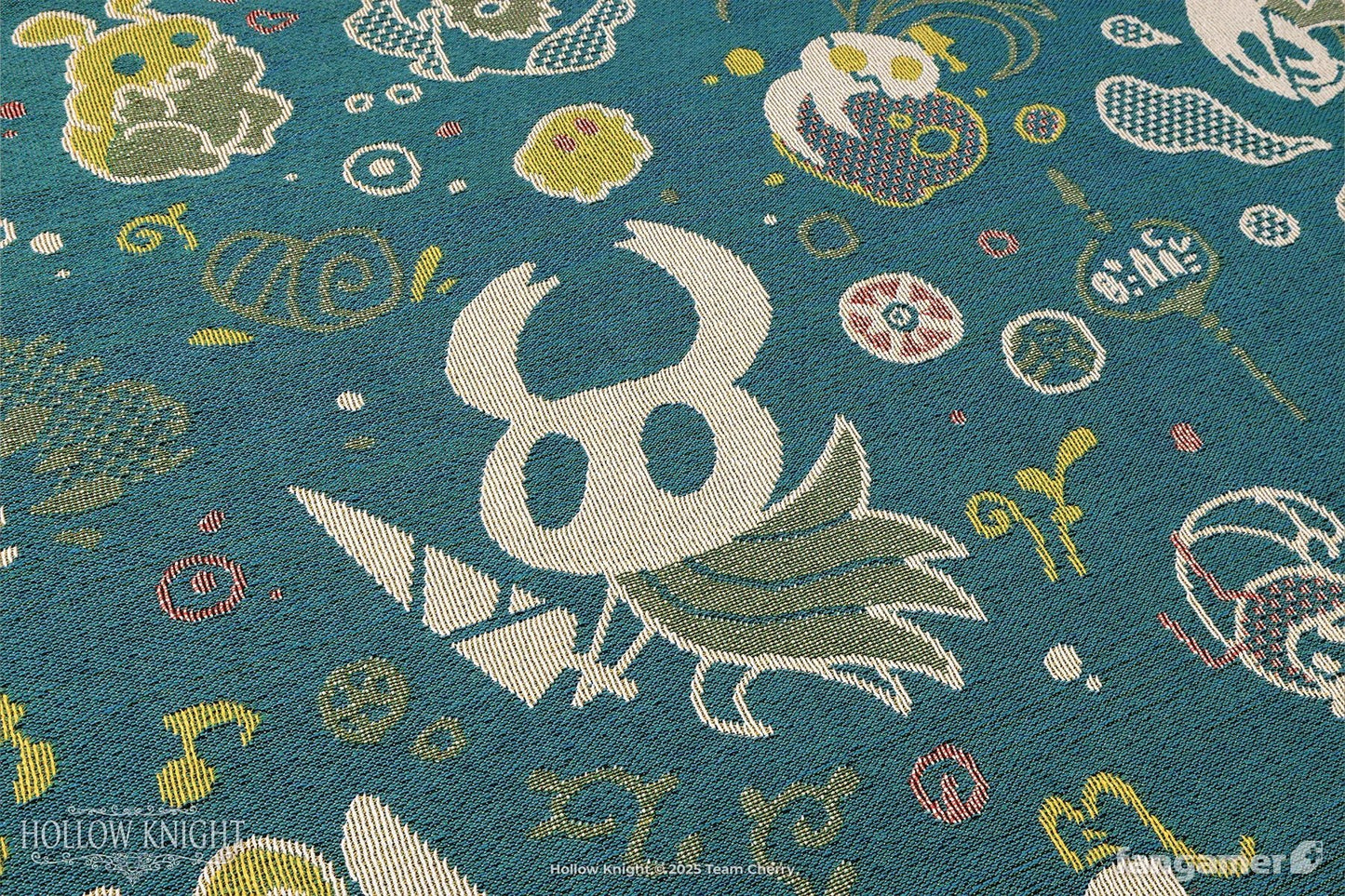 Hollow Knight: Cozy Critters Throw Blanket (Fangamer) - PopCultGang