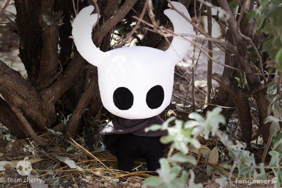 Hollow Knight: The Knight Plush (Fangamer) - PopCultGang
