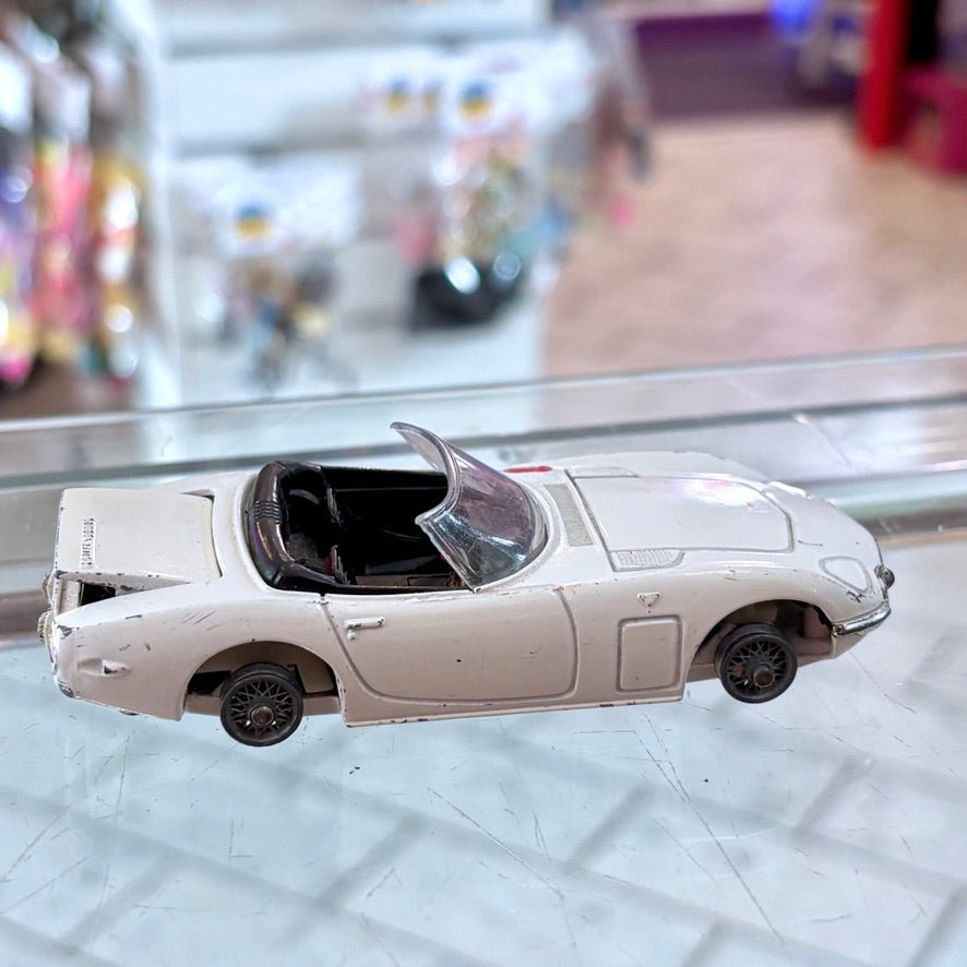 James Bond: Toyota 2000 GT Die-Cast Car - Corgi 336 (60s) - PopCultGang