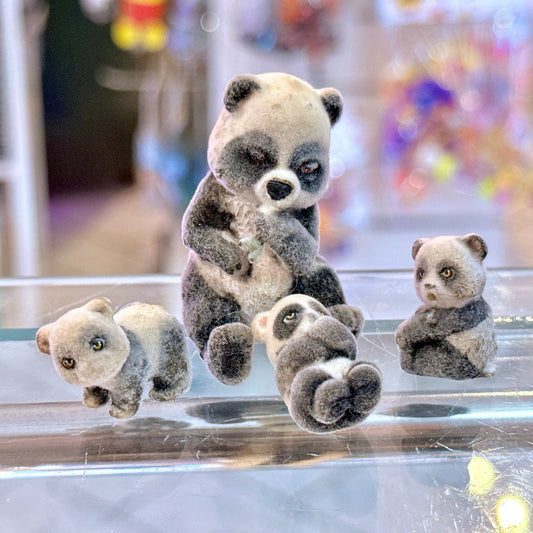 Jungle In My Pocket - Panda Family - Fluffy Flocked Mini Figure set (MEG, 2007) - PopCultGang