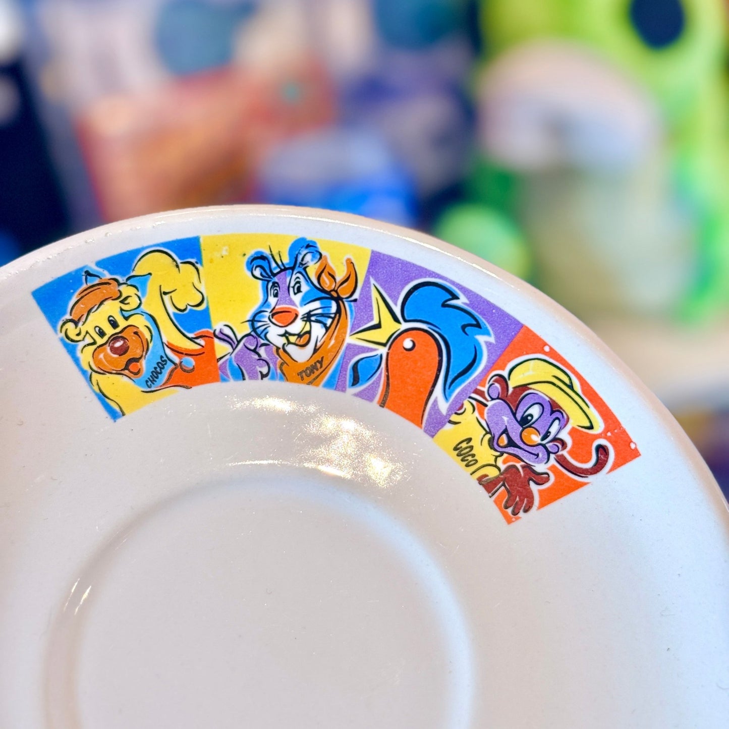 Kellogg’s Art Collection: Bowl & Saucer - Colorful Plate - Tony The Tiger, Chocos, Coco Pops (1995) - PopCultGang