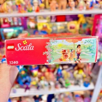 Lego Scala: #3240 - Ashley's Miniature Garden Set (boxed, missing two pieces, 1997) - PopCultGang