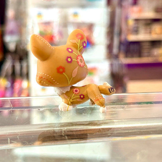 Littlest Pet Shop: 1851 Flower Corgi (Hasbro, 2000s) - PopCultGang