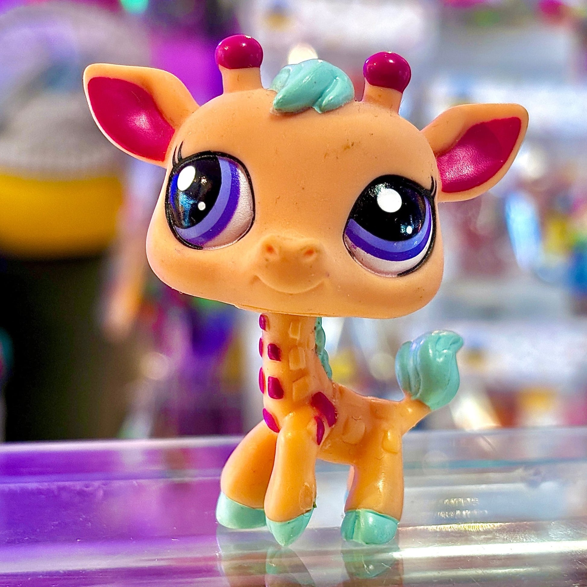 Littlest Pet Shop #2303: Giraffe (2000s) - PopCultGang