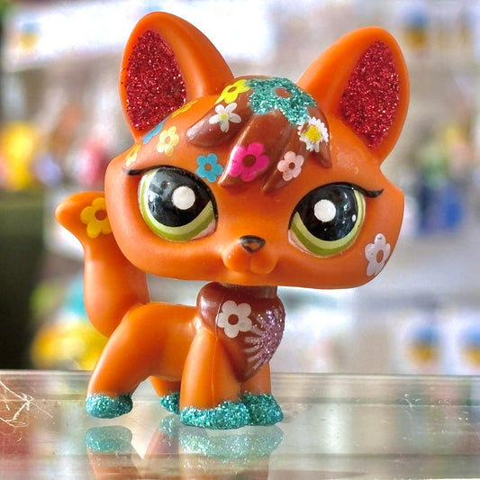 Littlest Pet Shop: 2341 Brown Red Sparkle Fox (2000s) - PopCultGang