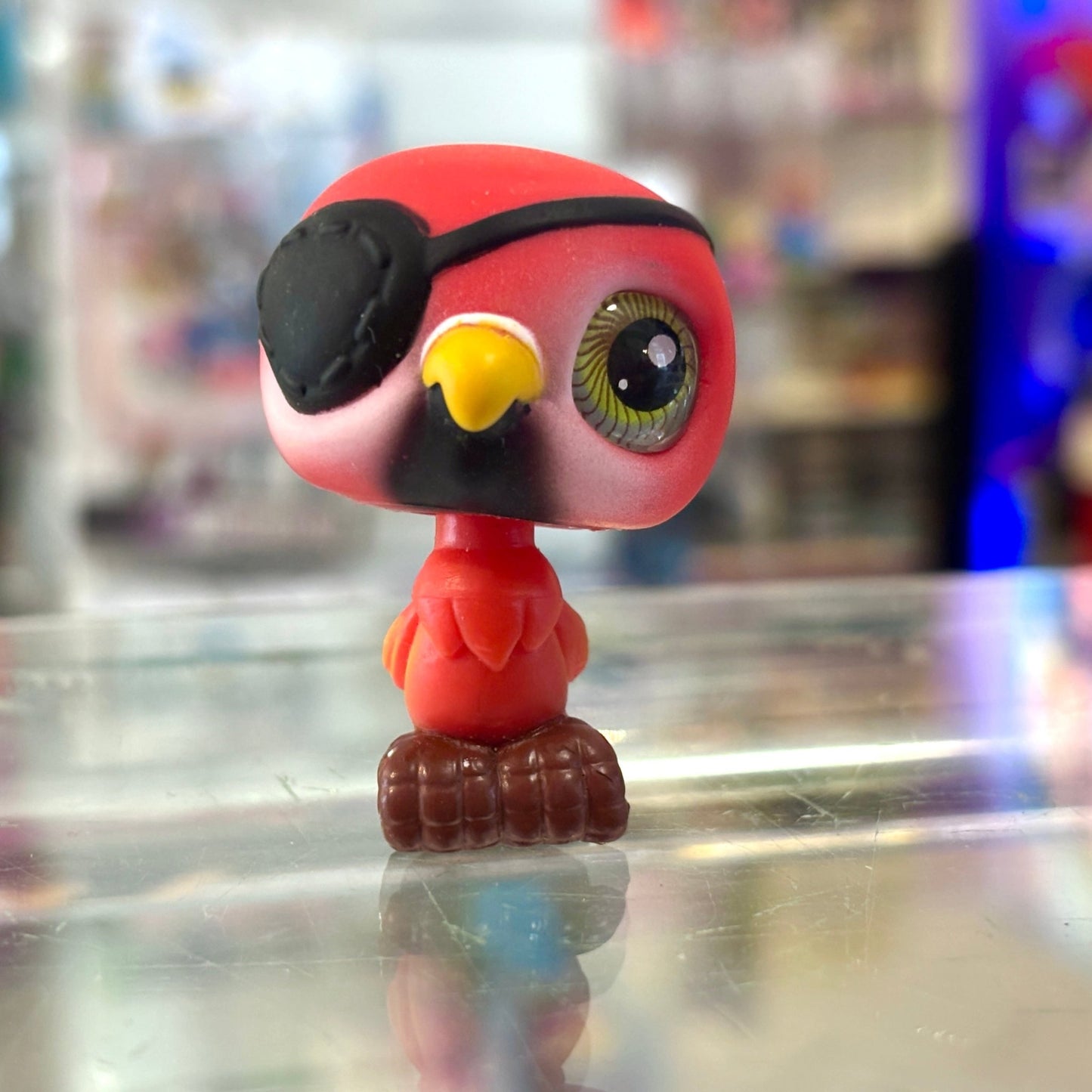 Littlest Pet Shop: 331 Pirate Parrot Bird (2000s) - PopCultGang