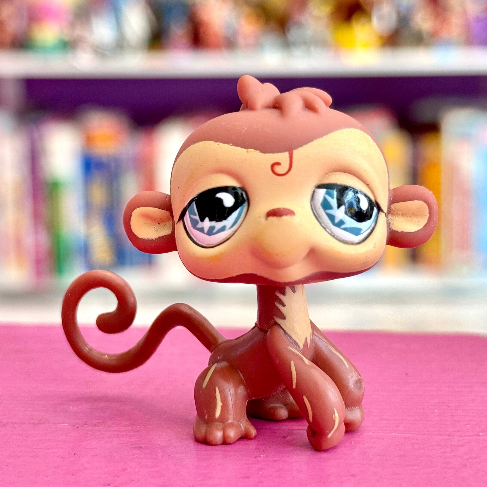 Littlest Pet Shop: #485 Monkey Brown Blue Eyes (2007) - PopCultGang