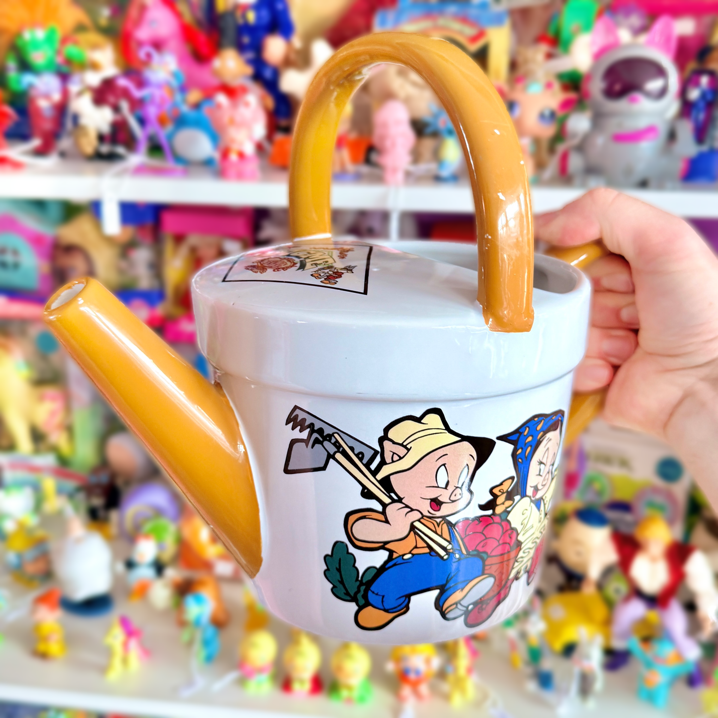 Looney Tunes: Ceramic Watering Can - Taz, Porky & Petunia Pig (Warner Bros. 1993) - PopCultGang