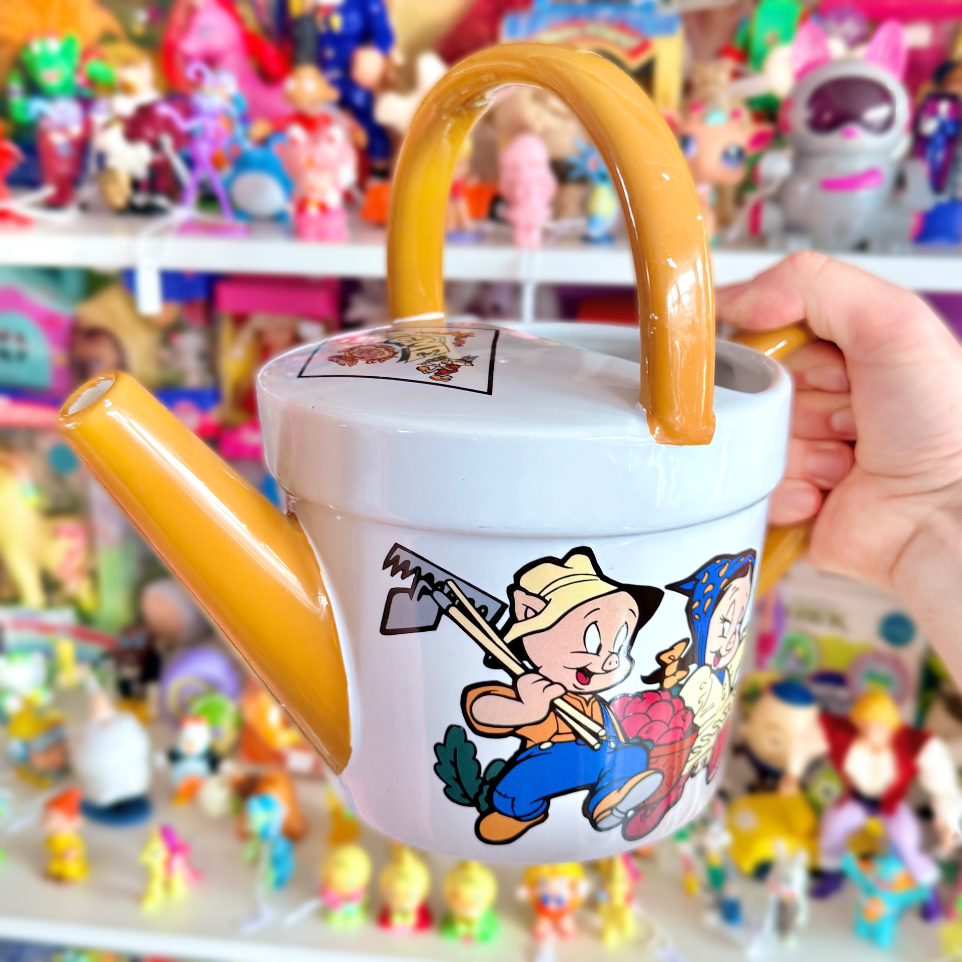 Looney Tunes: Ceramic Watering Can - Taz, Porky & Petunia Pig (Warner Bros. 1993) - PopCultGang
