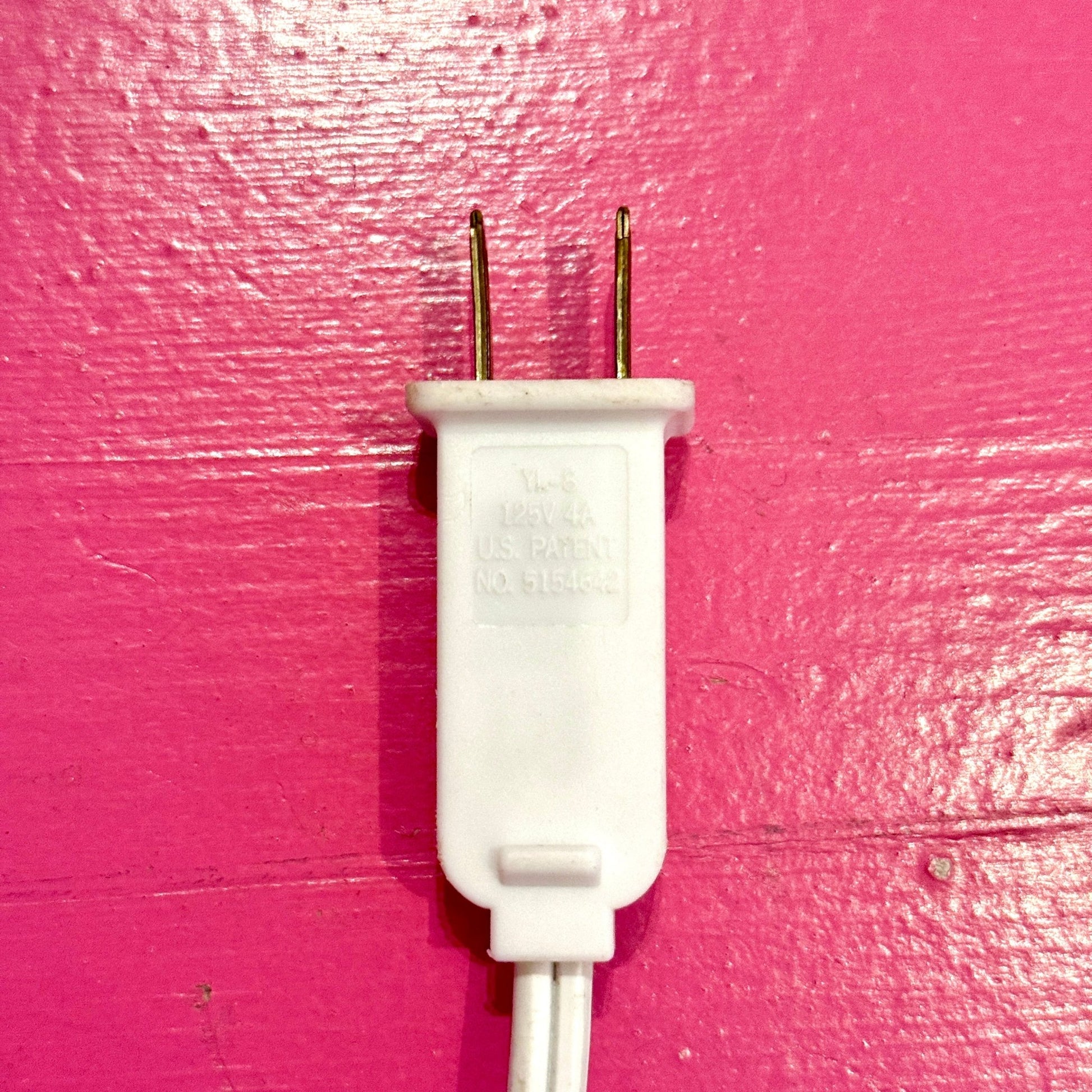 Looney Tunes: Taz The Tazmanian Devil Christmas Animatronic Decoration (90s) - PopCultGang