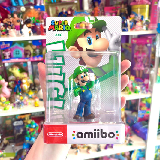 Luigi Amiibo Figure (Super Mario Collection, Nintendo) - PopCultGang
