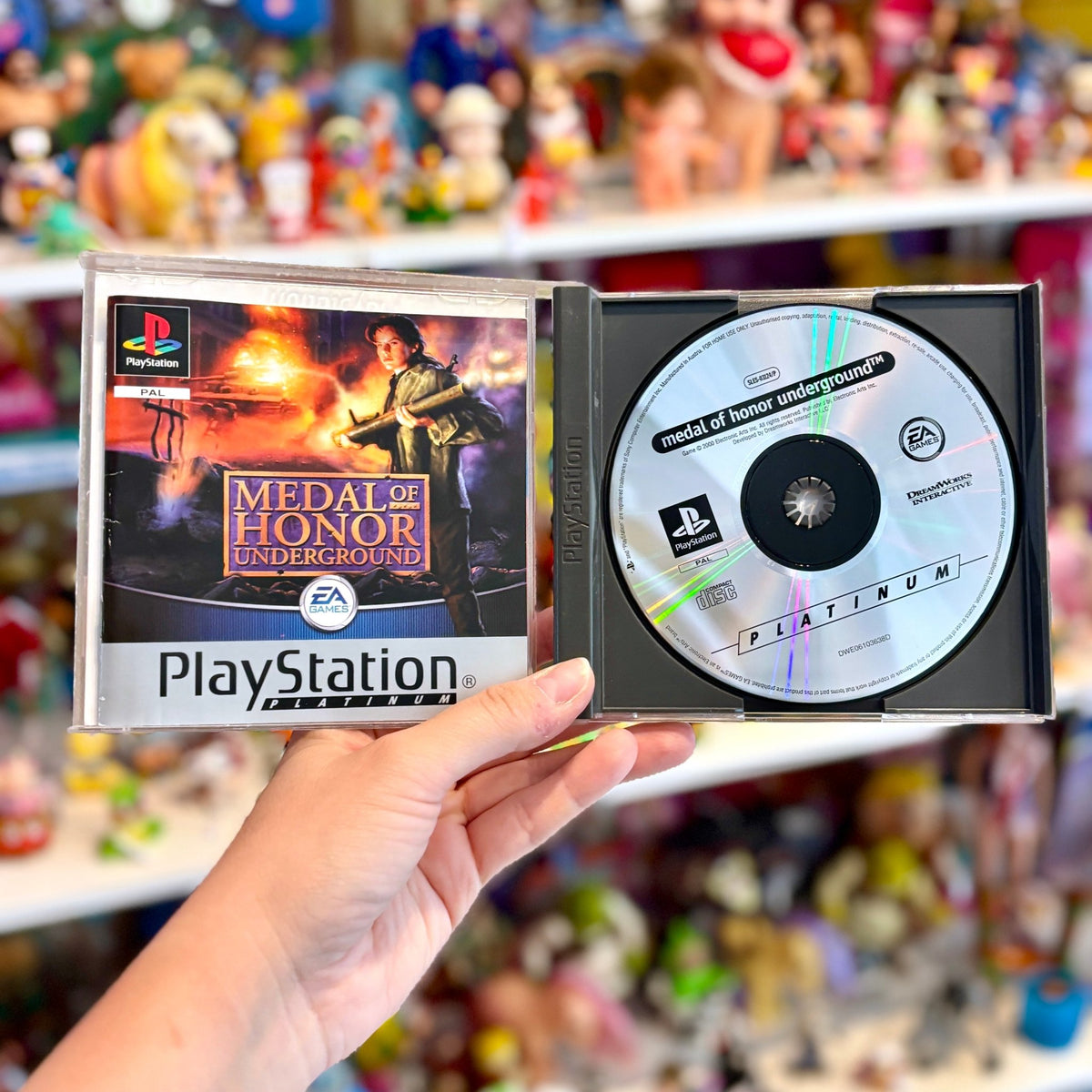 Medal of Honor: Underground (Platinum, PS1) - PopCultGang