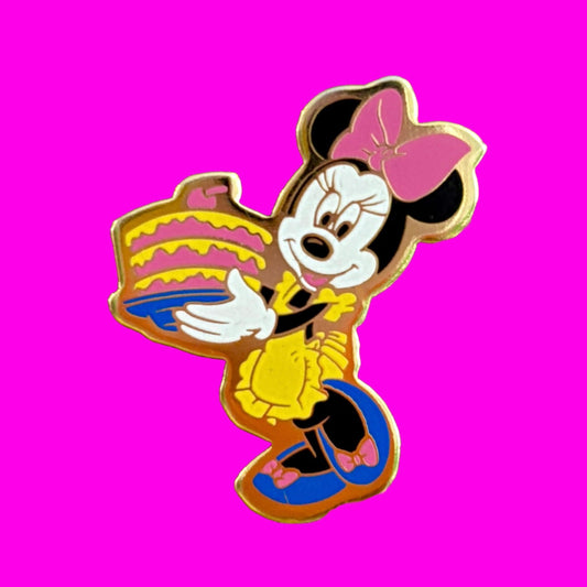 Minnie Mouse Holding Cake Enamel Pin (Disney, 90s) - PopCultGang
