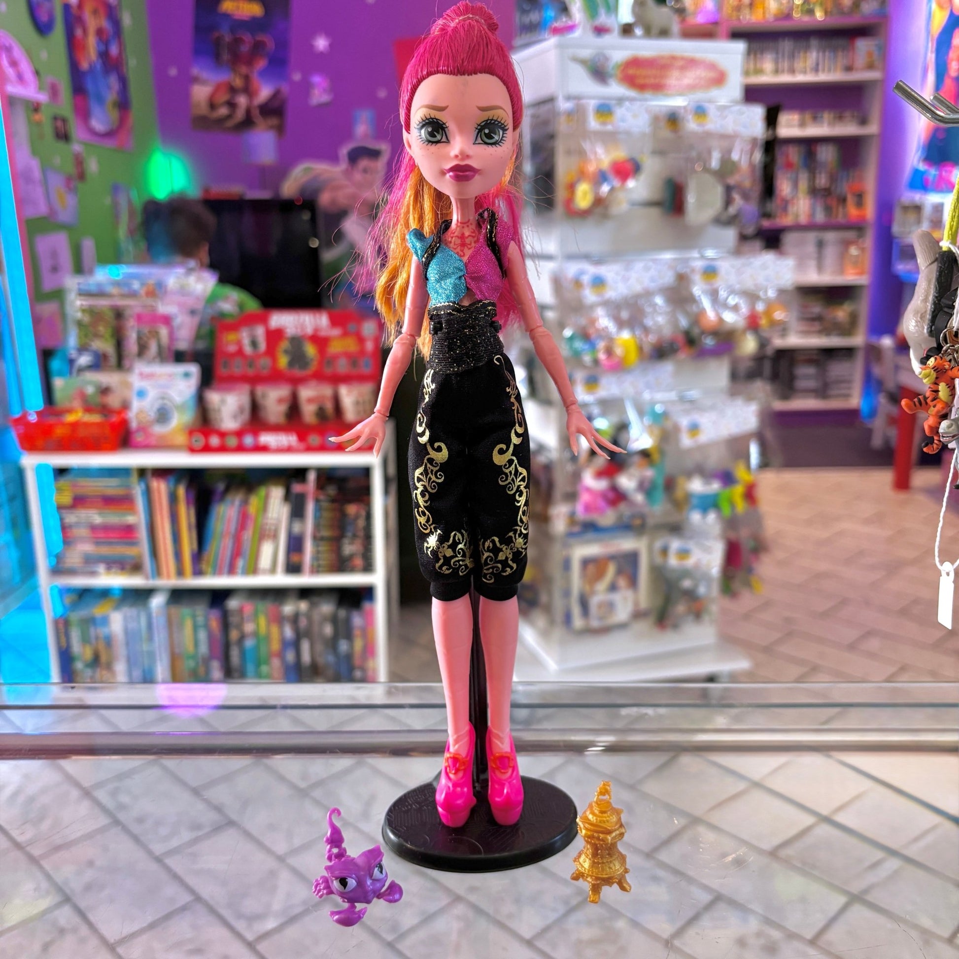 Monster High: Gigi Grant Fashion Doll - 13 Wishes (Mattel, 2013) - PopCultGang