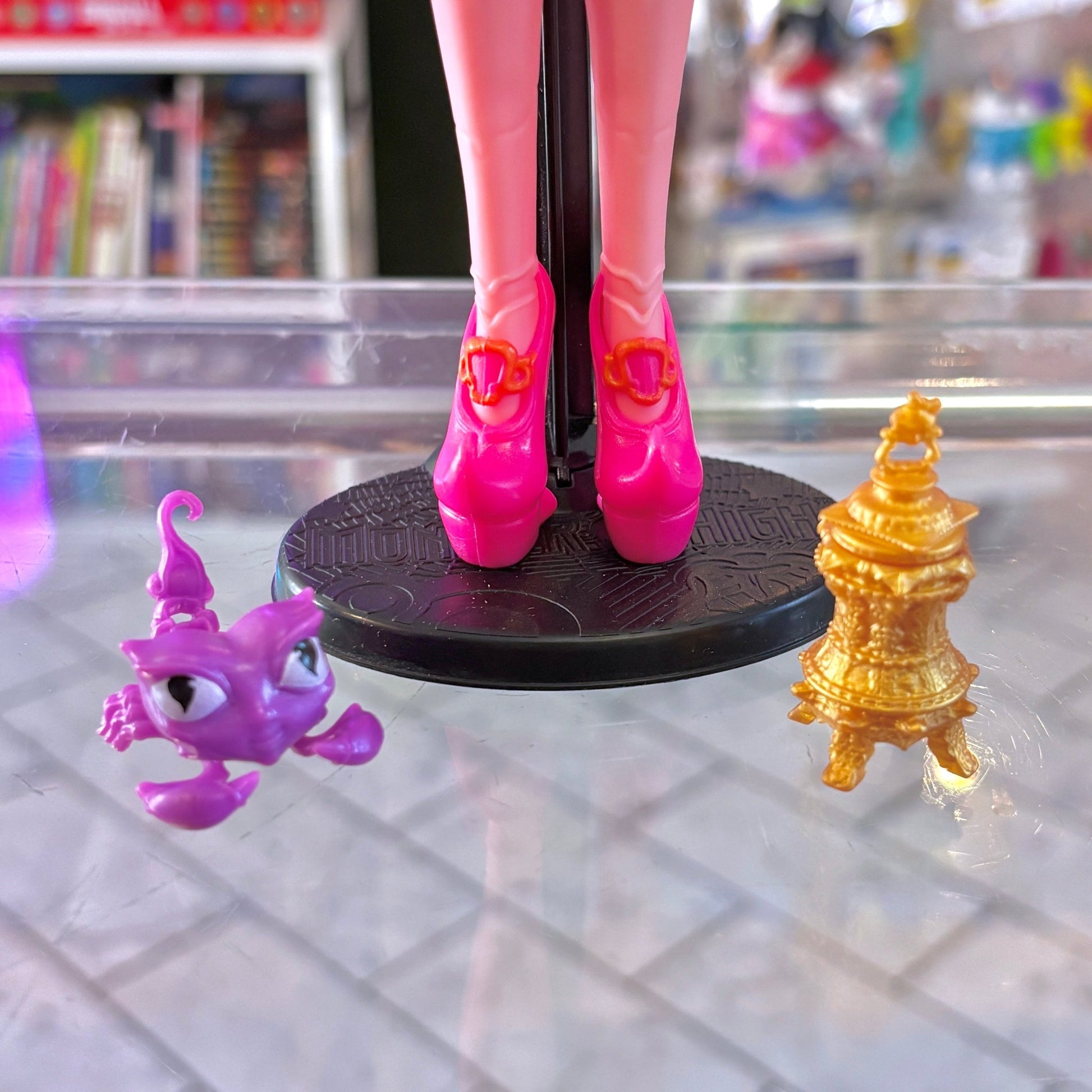 Monster High: Gigi Grant Fashion Doll - 13 Wishes (Mattel, 2013) - PopCultGang