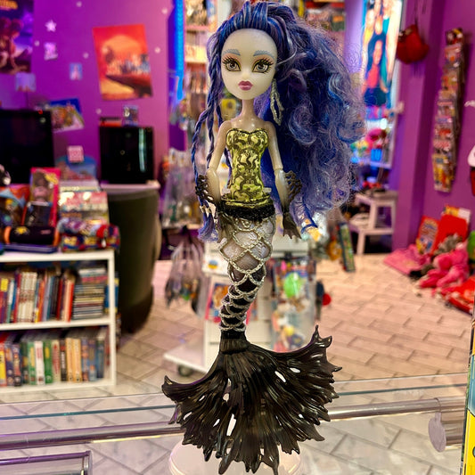 Monster High: Sirena Von Boo (Freaky Fusion) (2014) - PopCultGang