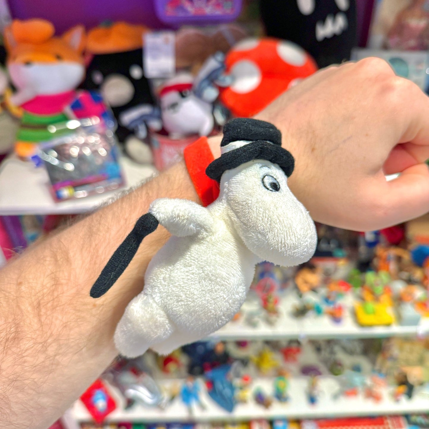 Moomin: Moominpappa Wristband Plush (2000s) - PopCultGang