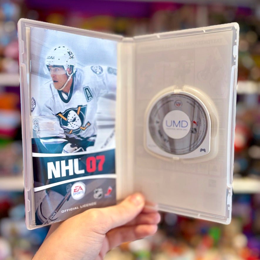 NHL 07 (PSP) - PopCultGang