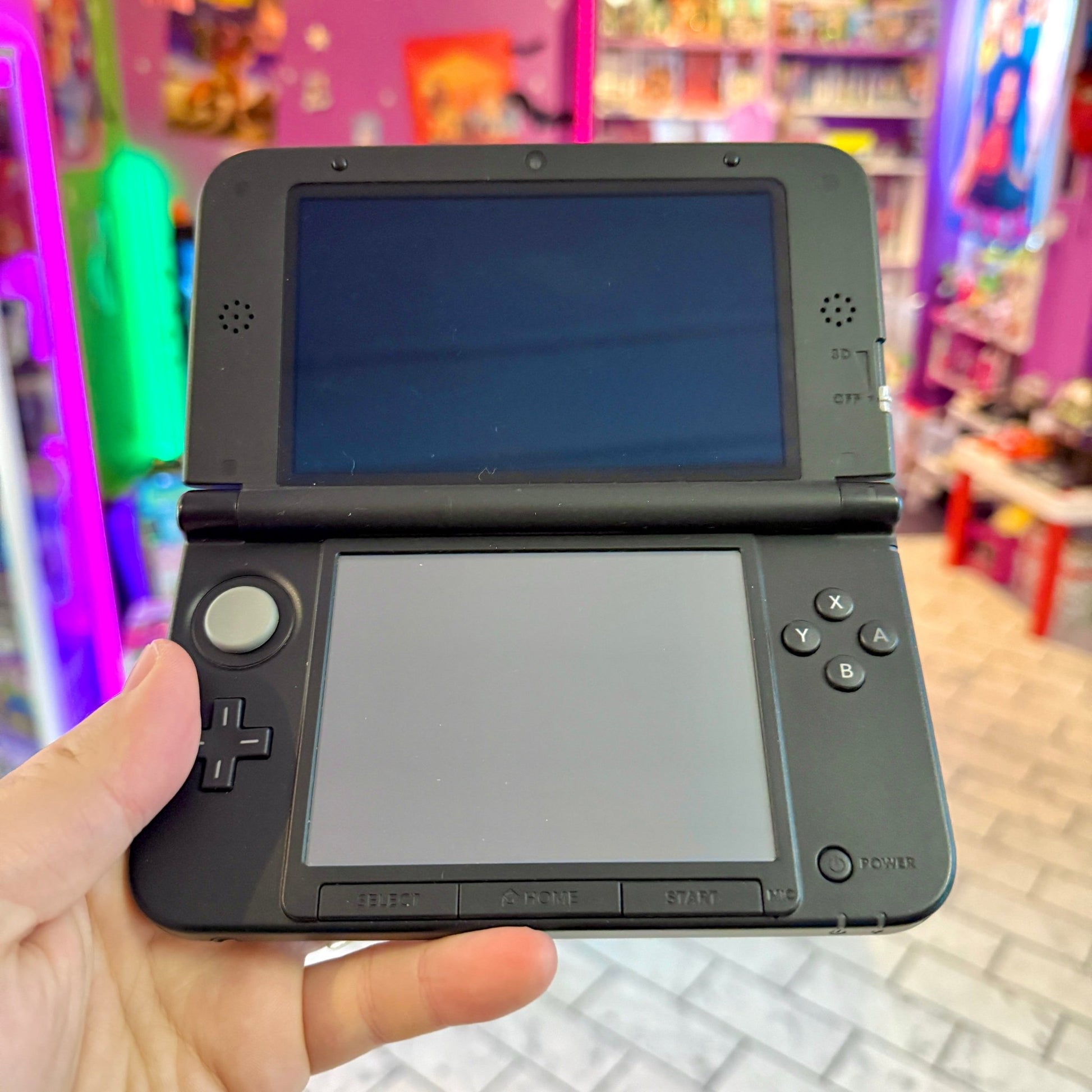 Nintendo 3DS XL (Silver/Black, CIB) - PopCultGang