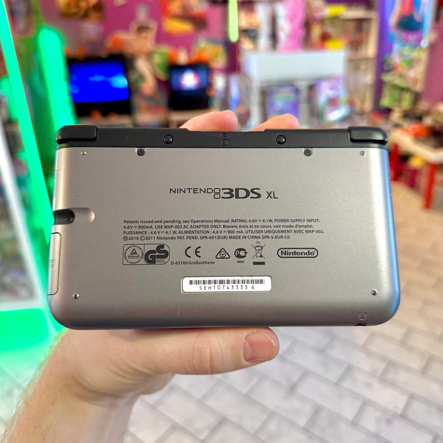 Nintendo 3DS XL (Silver/Black, CIB) - PopCultGang