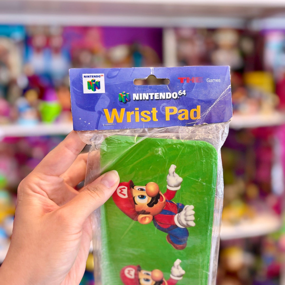 Nintendo 64 Wrist Pad - Mario Growing (90s) - PopCultGang