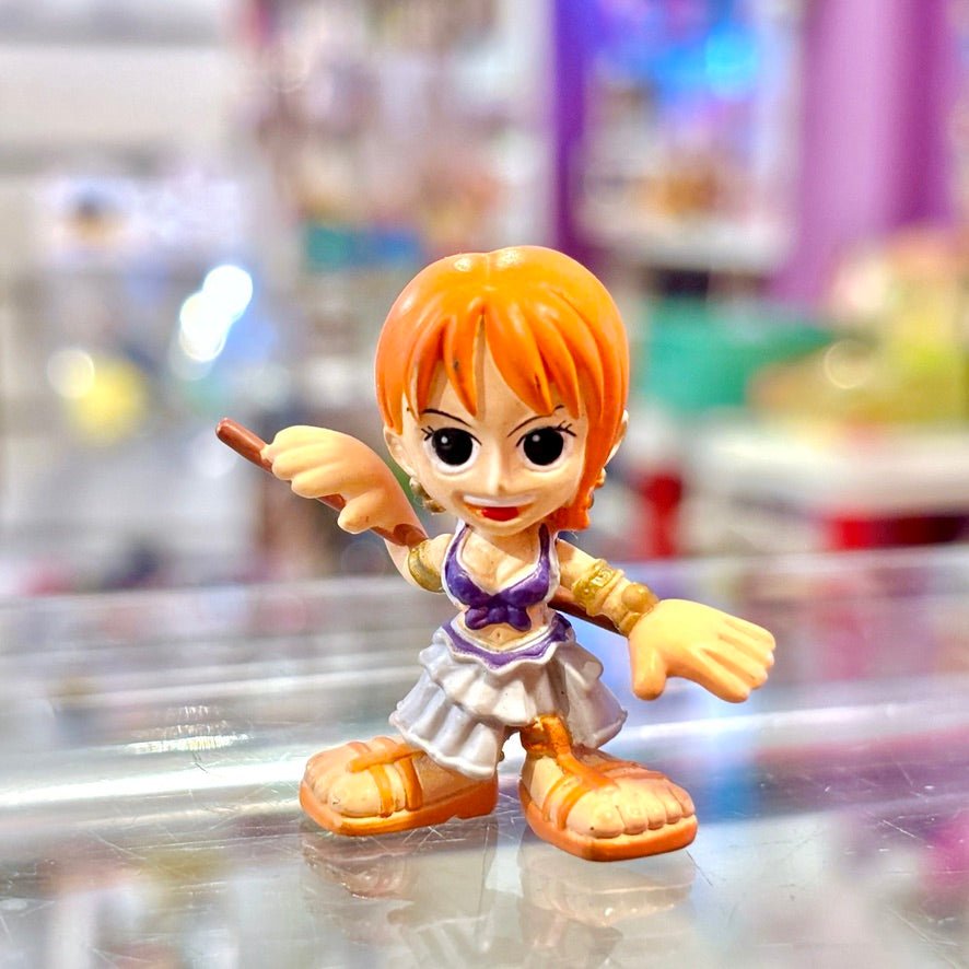 One Piece: Nami Mini Figure (Bandai, 2000s) - PopCultGang