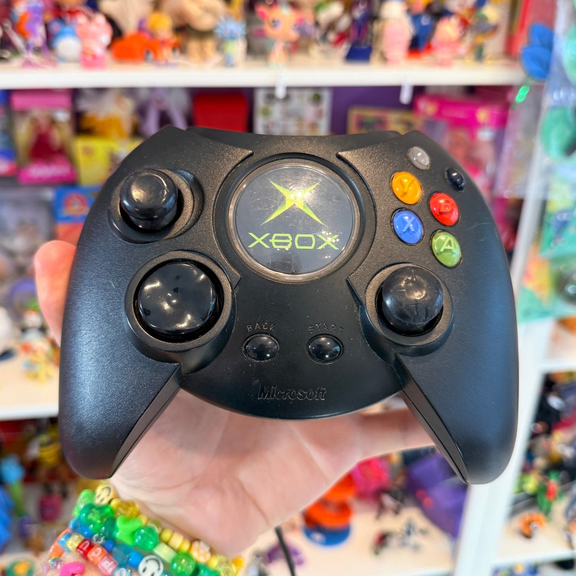 Original Microsoft Xbox Controller (2000s) - PopCultGang