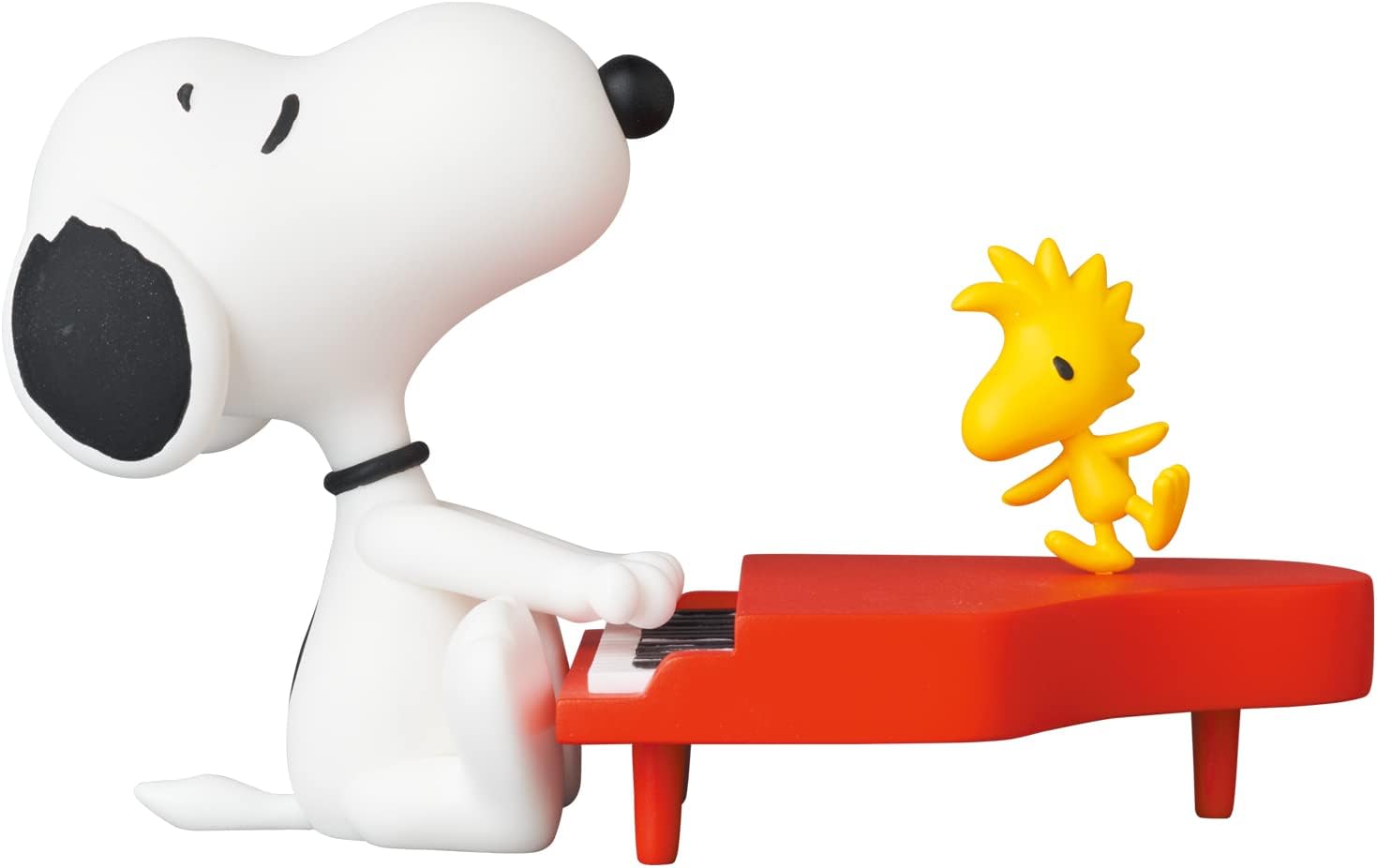 Peanuts: Mini Figure Pianist Snoopy (UDF Series 1) - PopCultGang