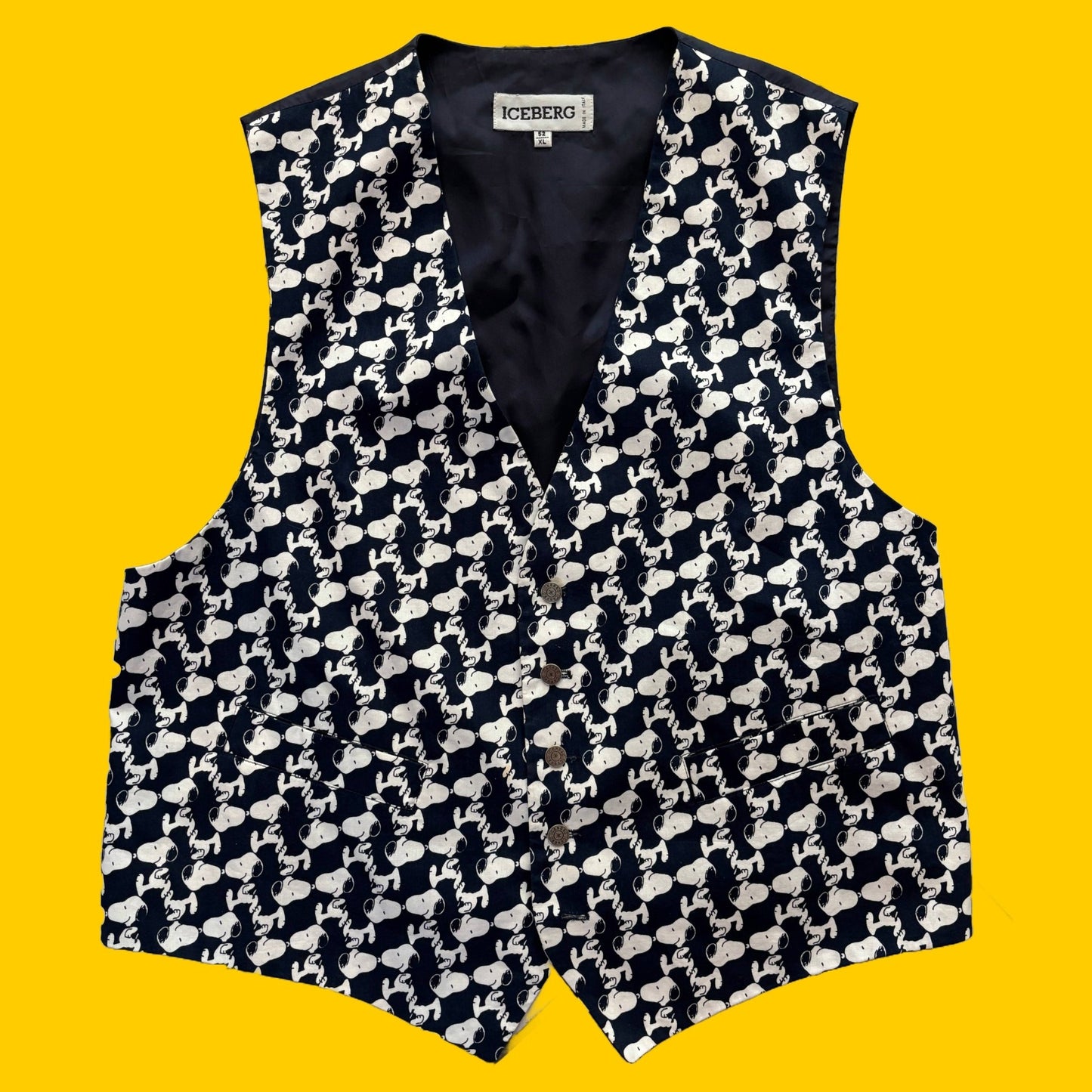 Peanuts: Snoopy Vest (90s) - PopCultGang