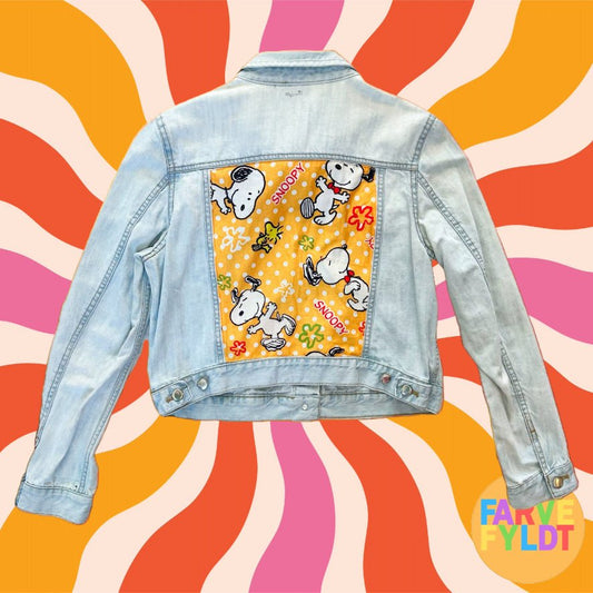 Peanuts: Snoopy & Woodstock Yellow Polka Dots - Upcycled Denim Jacket (FARVEFYLDT x POPCULTGANG) - PopCultGang