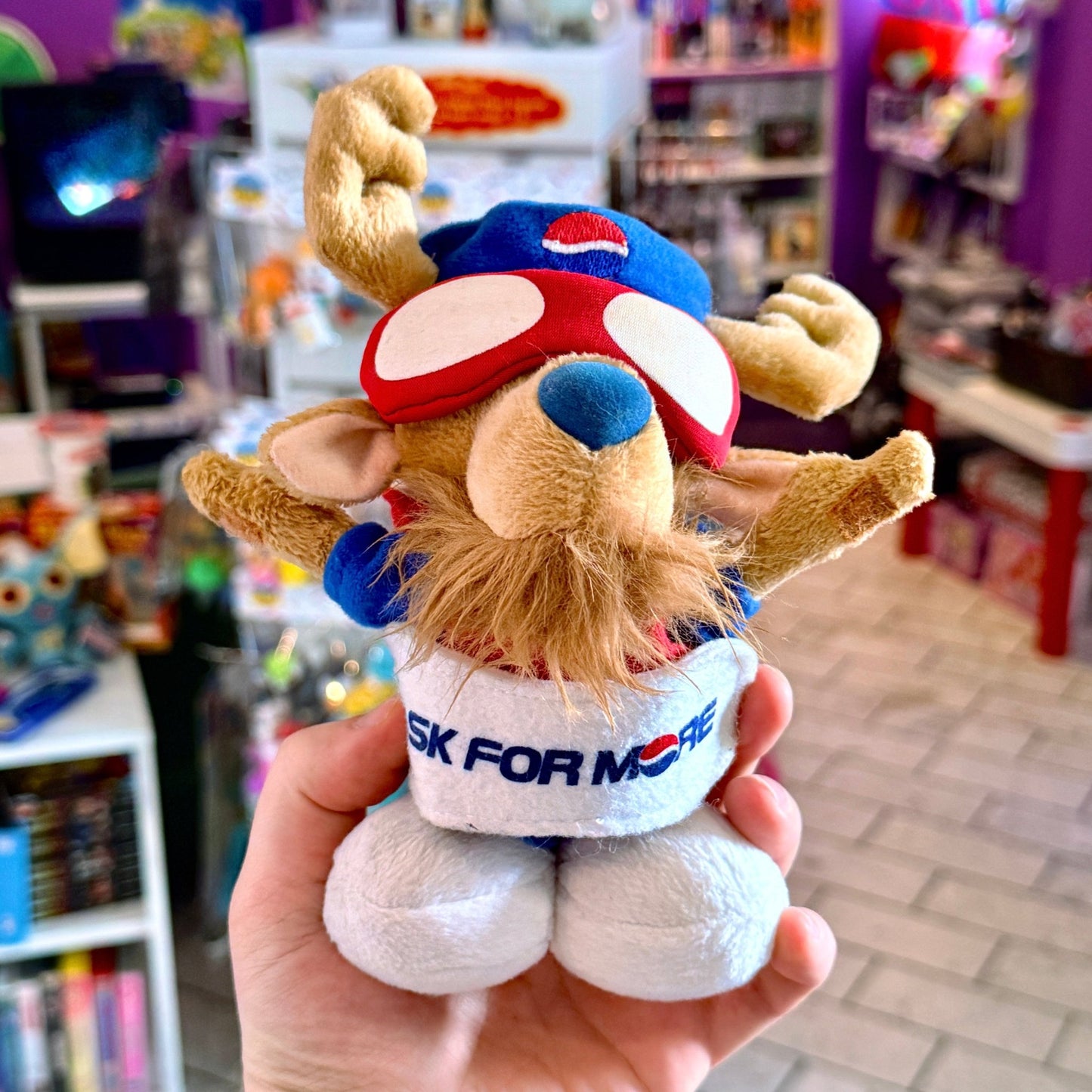 Pepsi Reindeer Holiday Plush "Ask For More" (90s) - PopCultGang