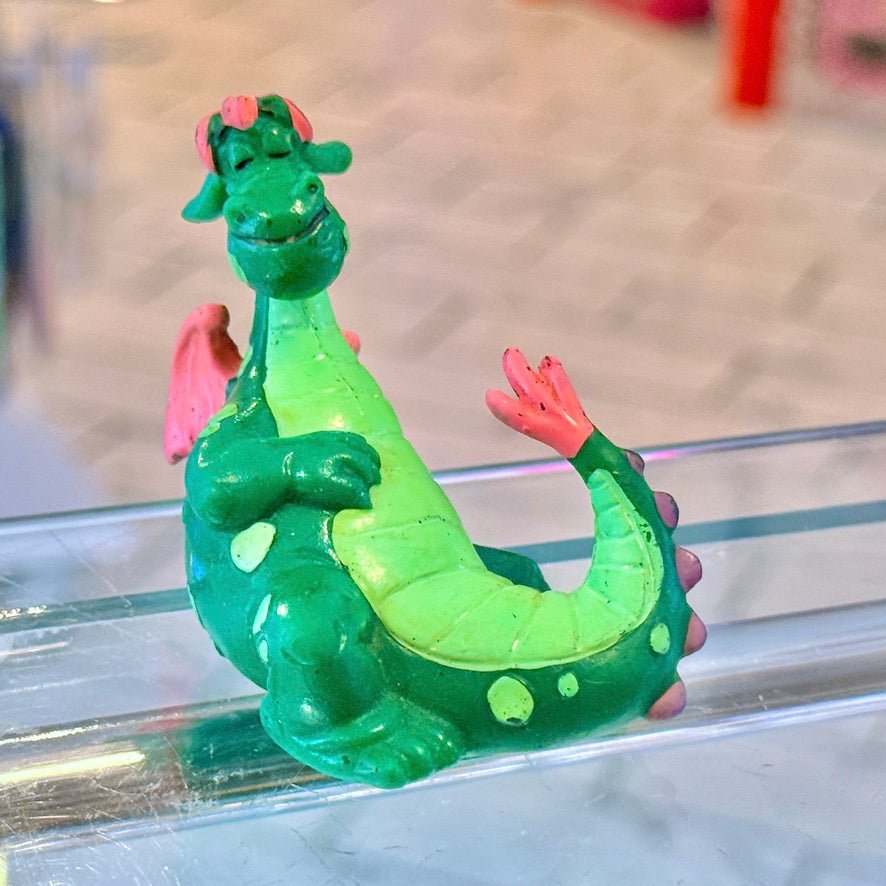 Pete's Dragon: Elliot The Dragon Sleeping PVC Figure (Disney, 80s) - PopCultGang