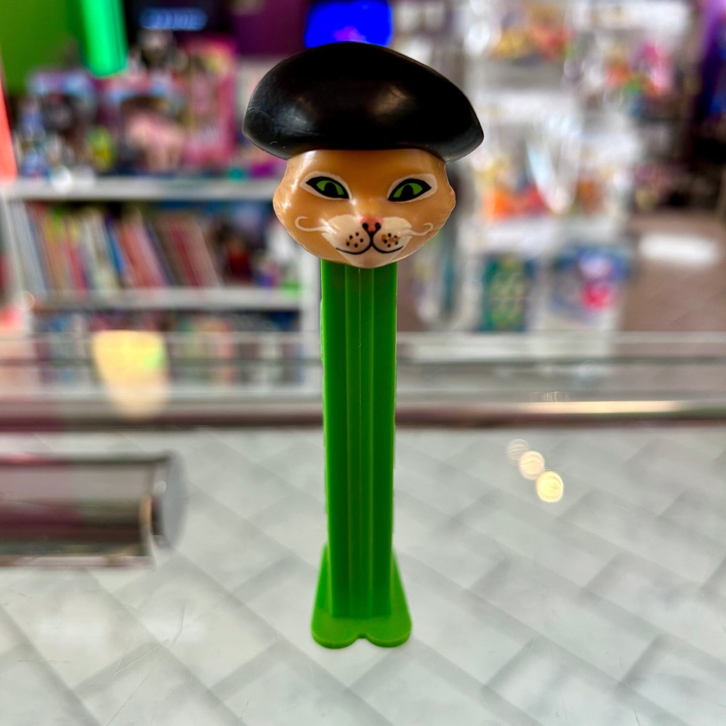 PEZ: Puss in Boots - PopCultGang