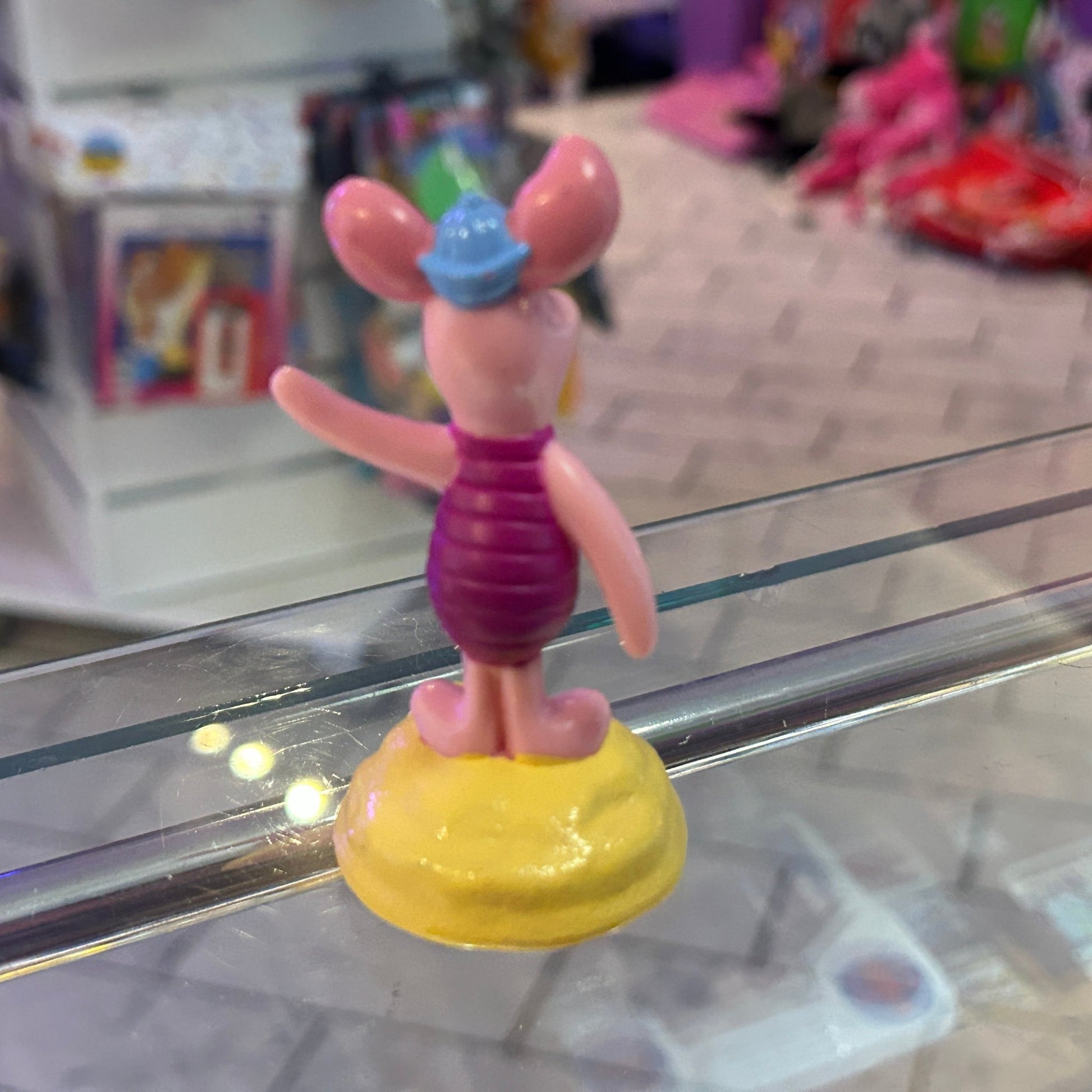 Piglet figure (1998) - PopCultGang