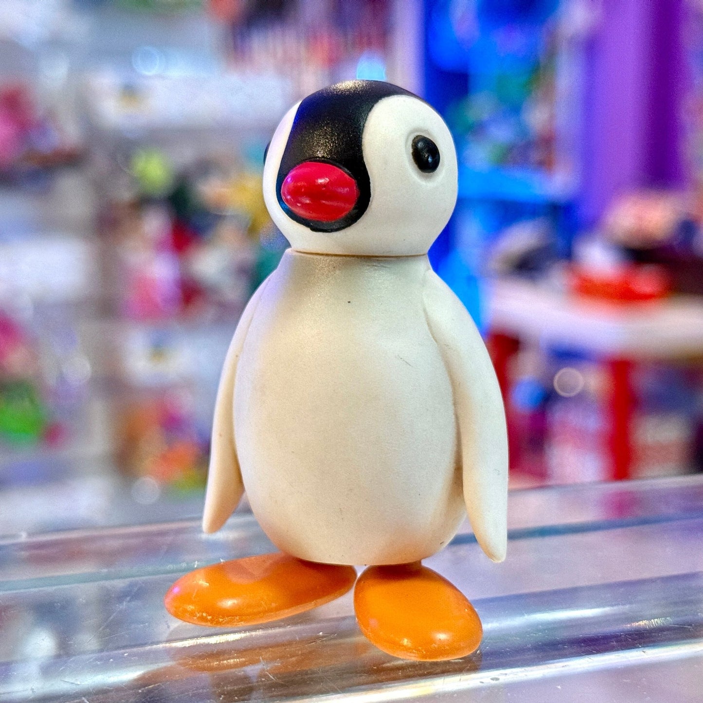 Pingu Family: Sister Pinga Figure (1992) - PopCultGang