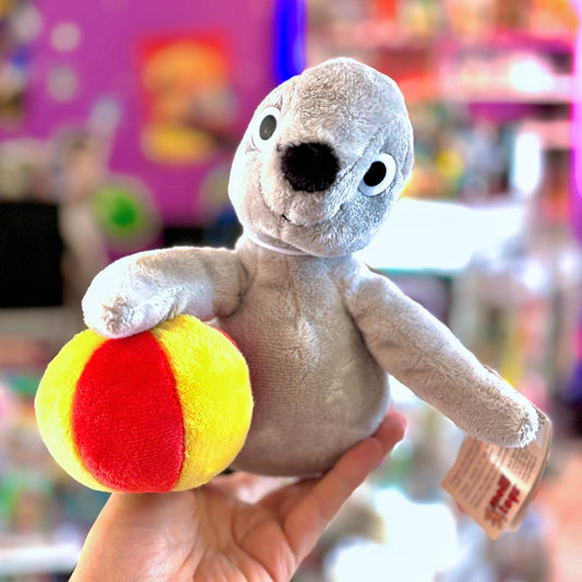 Pingu: Robbie The Seal Plush (2011) - PopCultGang