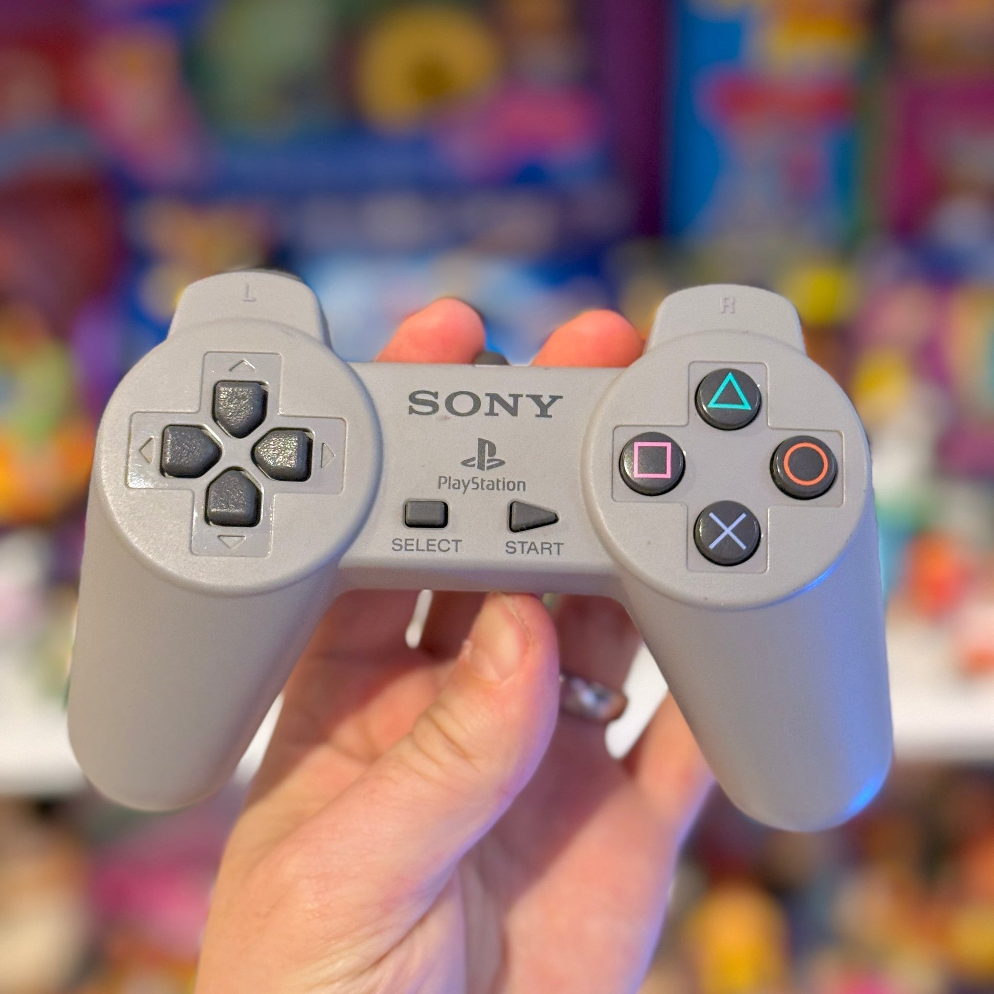 Playstation 1 Controller (Sony, 90s) - PopCultGang