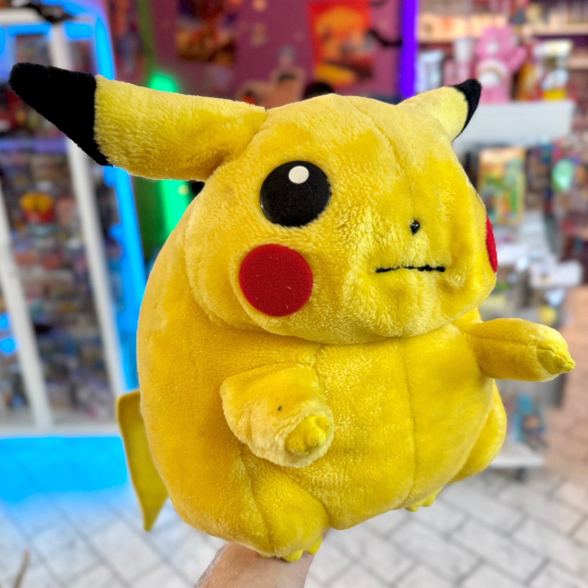 Pokemon: Pikachu Lifesize Plush 32cm (Nintendo, Play By Play, 2000) - PopCultGang