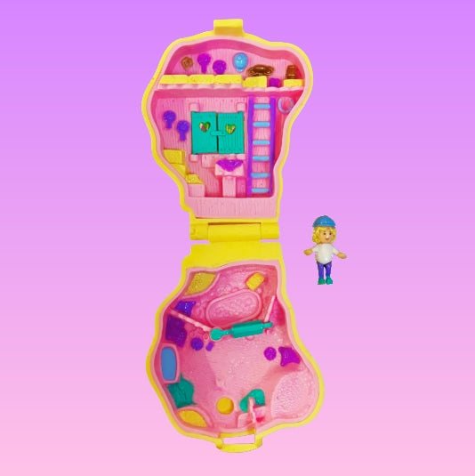 Polly Pocket: Pony Ridin' Playset + 1 Figure (1994) - PopCultGang