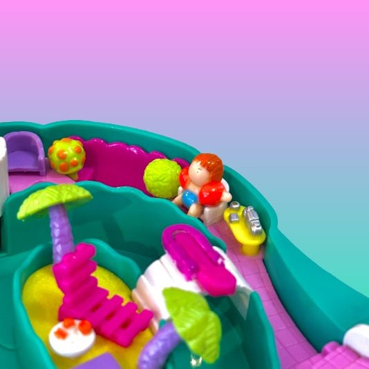 Polly Pocket: Splash N' Slide Waterpark Playset + 1 Figure (1995) - PopCultGang