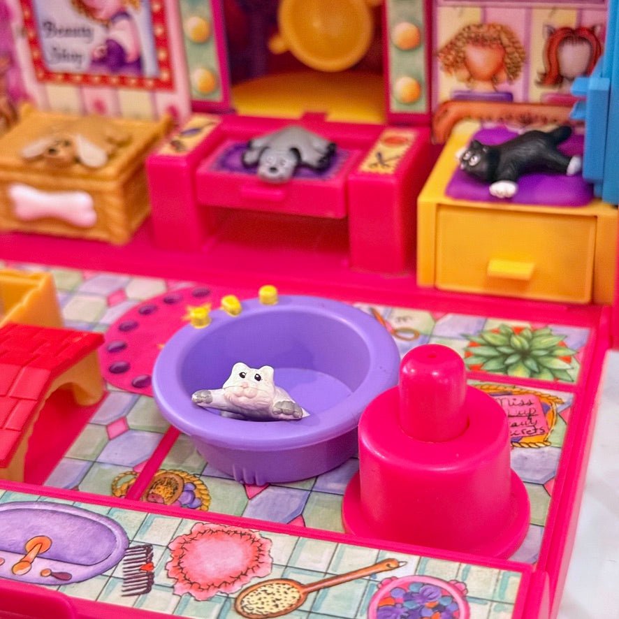 Pound Puppies: Pretty Paws Pet Show Playset (Galoob, 1995) - PopCultGang