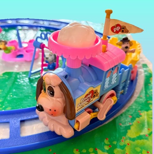 Pound Puppies: Wind-Up Getaway Railroad Playset (boxed, 80s) - PopCultGang