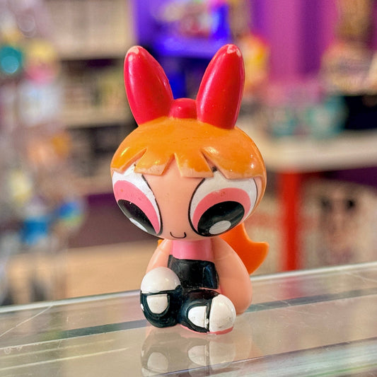 Powerpuff Girls: Blossom Sitting PVC Figure 5cm (Cartoon Network, 2000s) - PopCultGang