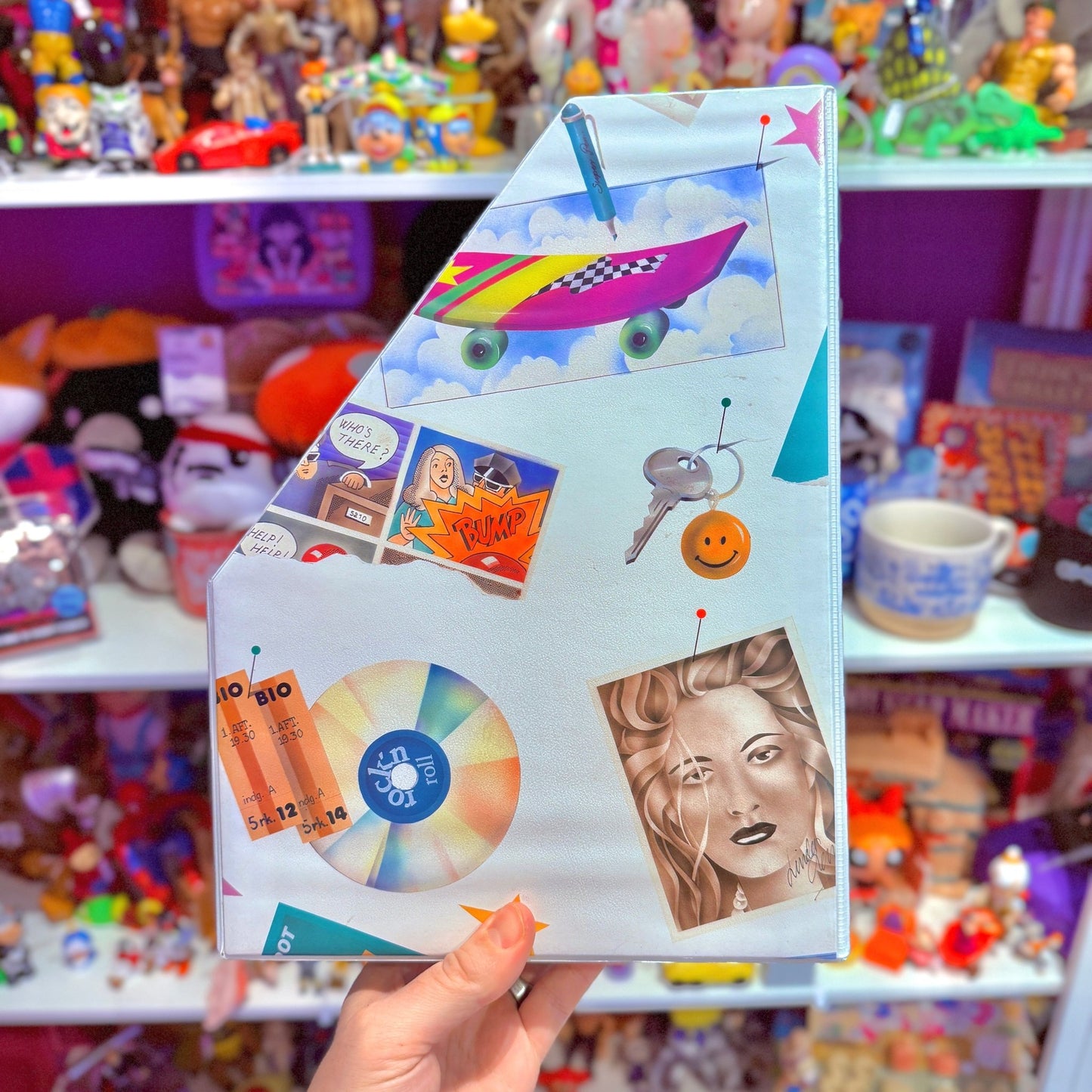 Quirky 90s Magainze File - holder Organizer - PopCultGang
