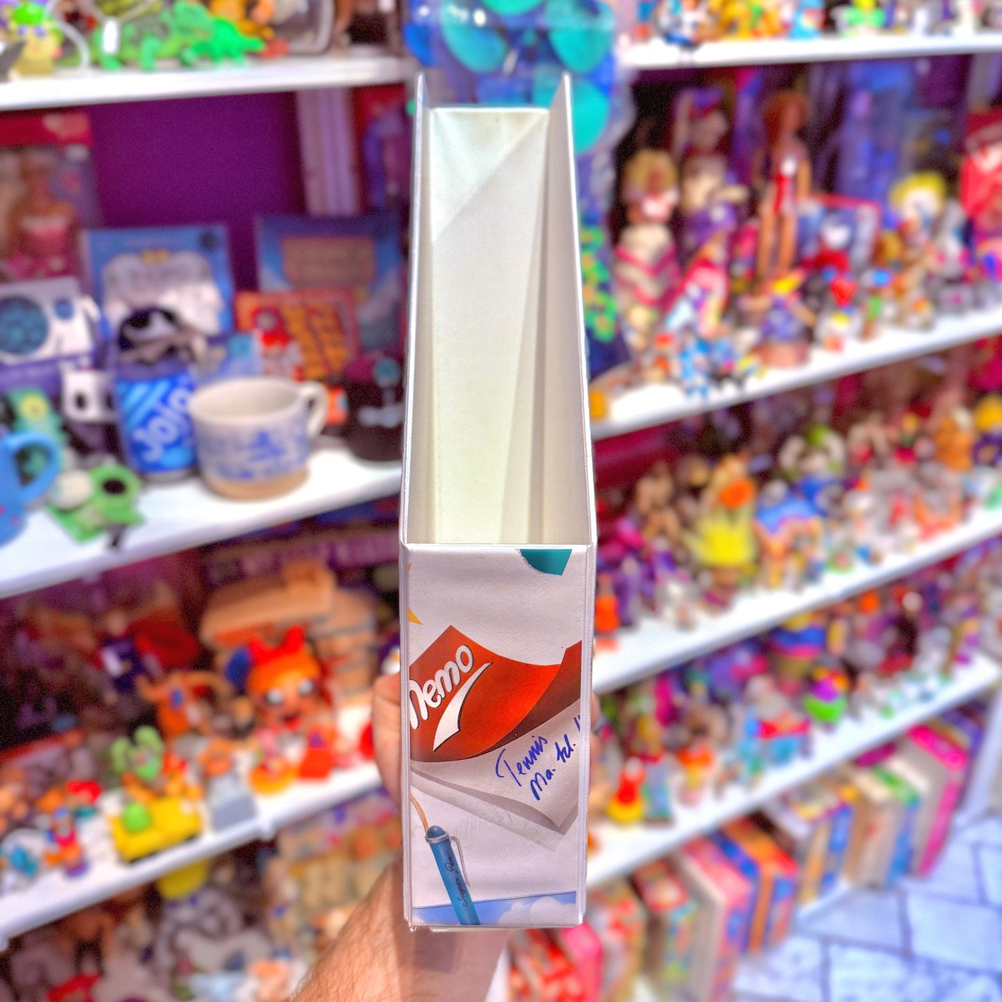 Quirky 90s Magainze File - holder Organizer - PopCultGang