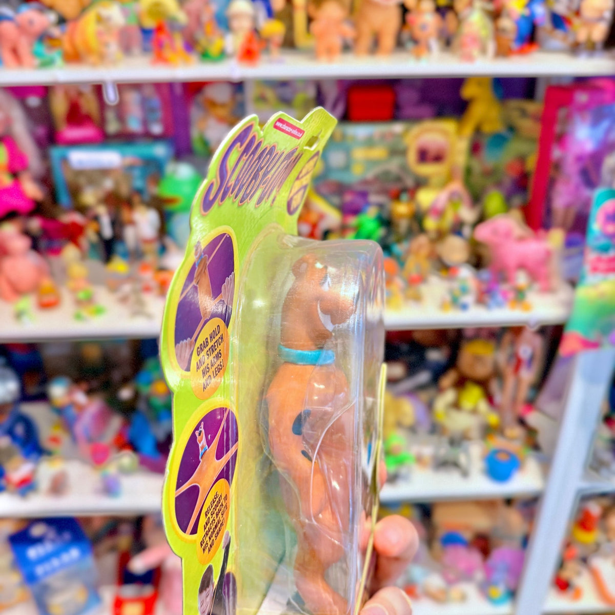 Scooby Doo: Stretch Scooby - Regular Scoob Stretchy Figure (MOC, Character Options 2017) - PopCultGang